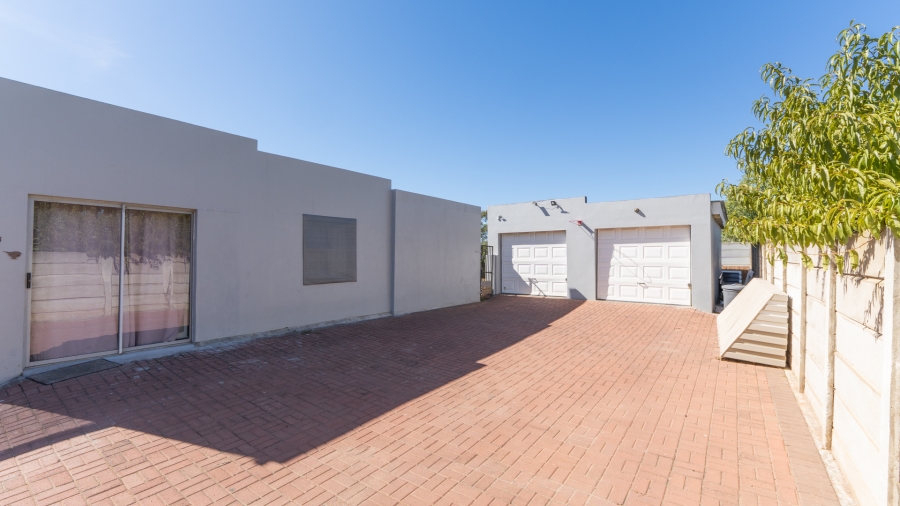 5 Bedroom Property for Sale in Robertson Western Cape